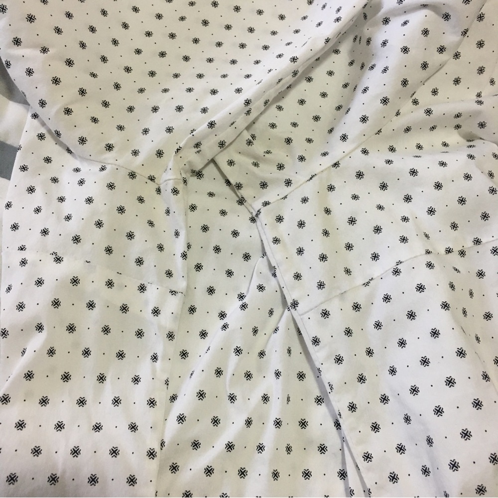 H&M patterned button down, 12 - Picture 6 of 6